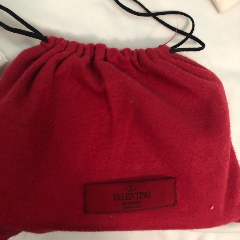 SOLD Valentino Garavani Rockstud chain pouch Red - Picture 8 of 8